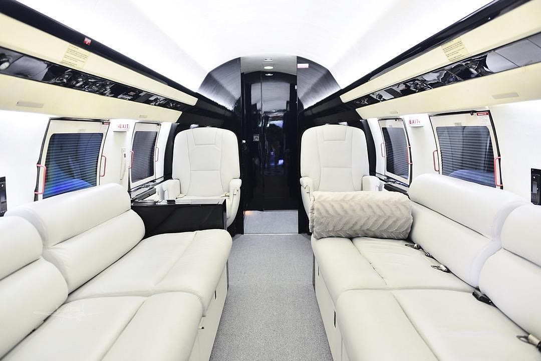 Gulfstream G450 — photograph 3