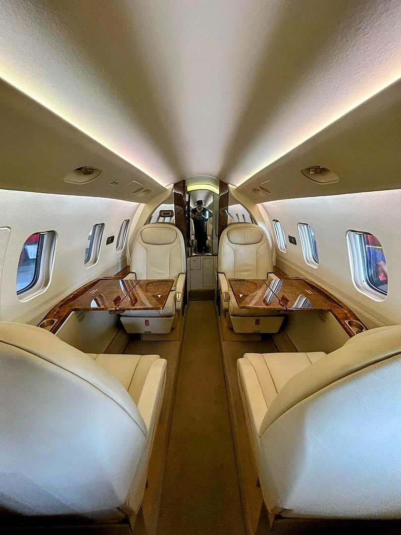 Piaggio P180 — photograph 4